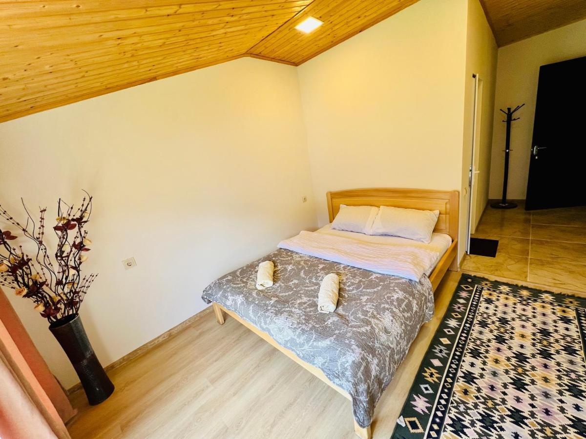 Nadia Guesthouse Mestia Eksteriør billede