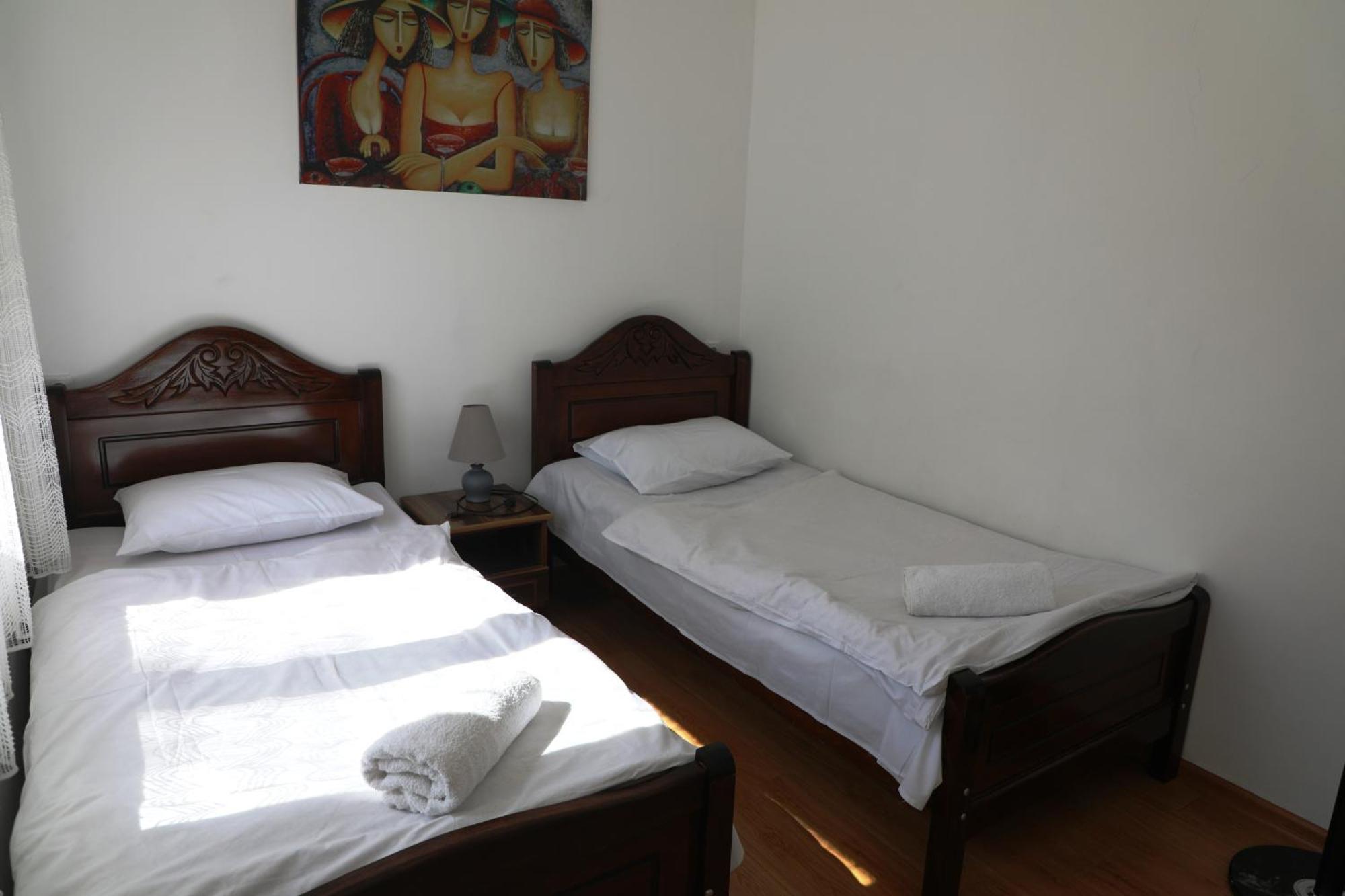 Nadia Guesthouse Mestia Eksteriør billede