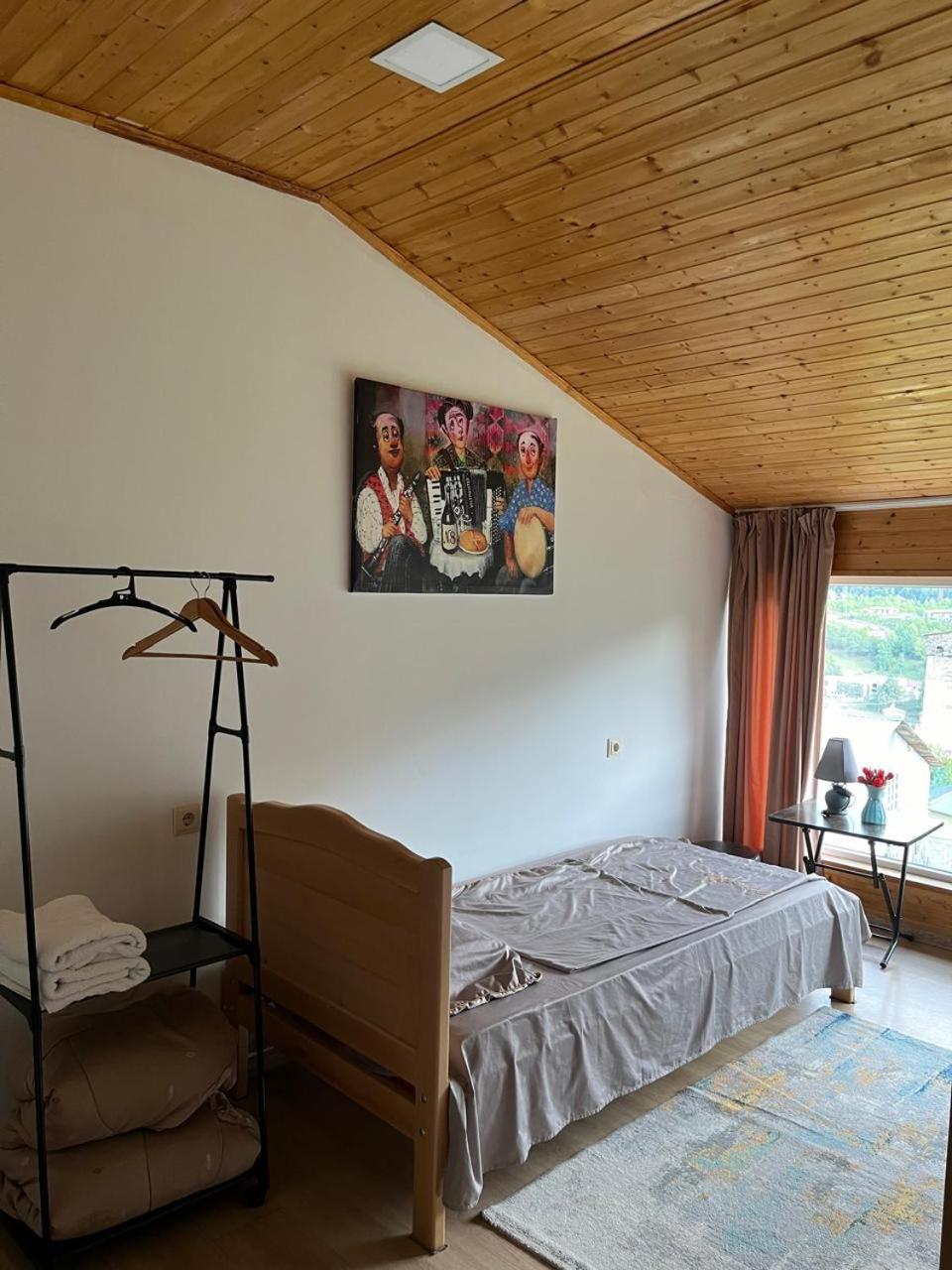 Nadia Guesthouse Mestia Eksteriør billede